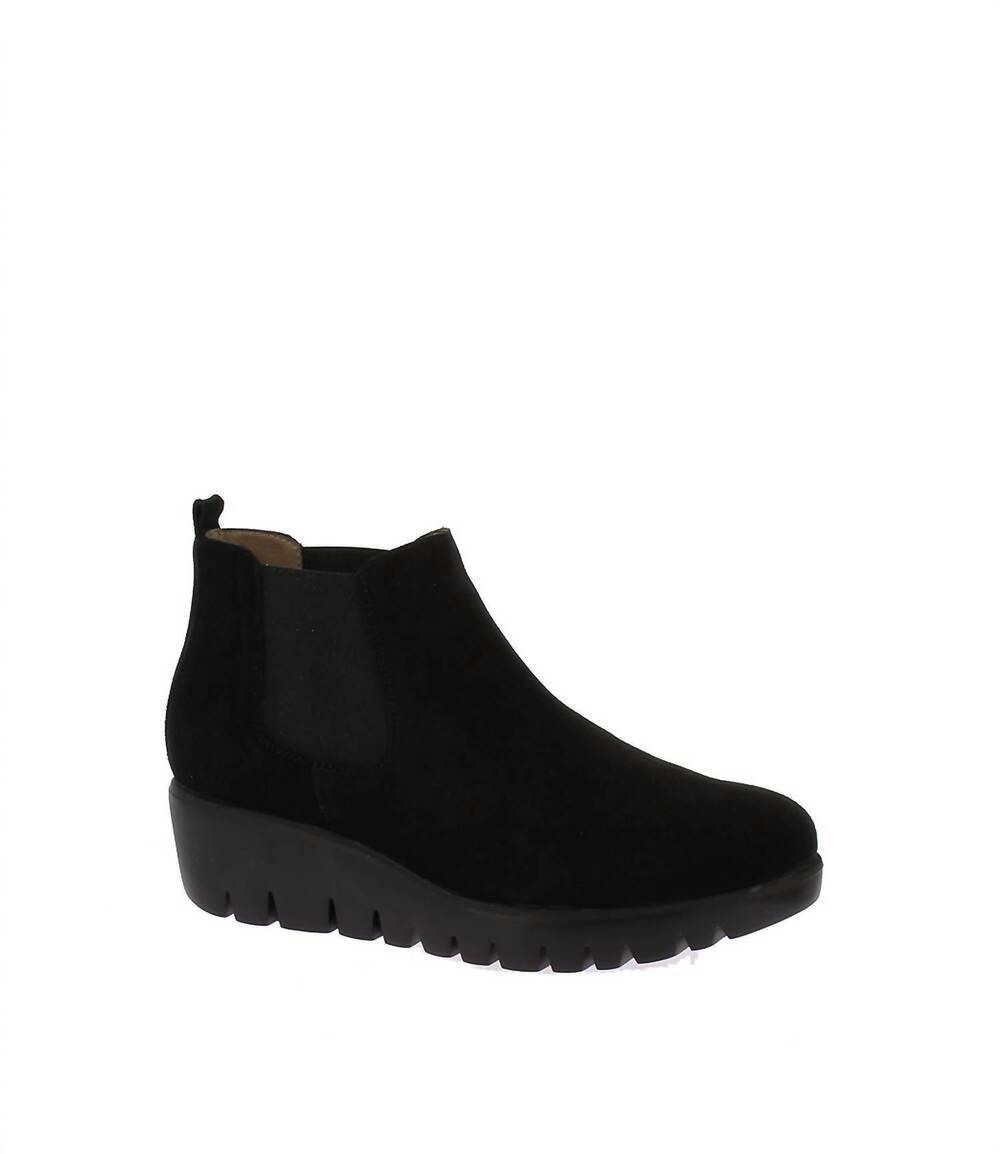 NEW WONDERS women's chelsea booties in elvin plomo